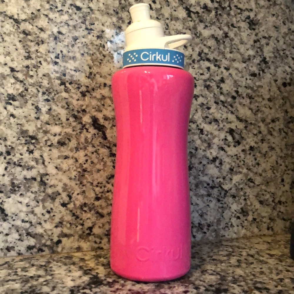 Cirkul Hot pink Bottle